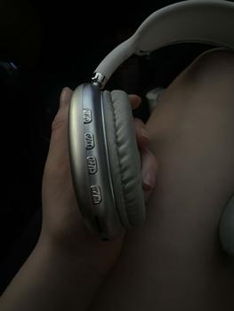Fone sendo usado 2
